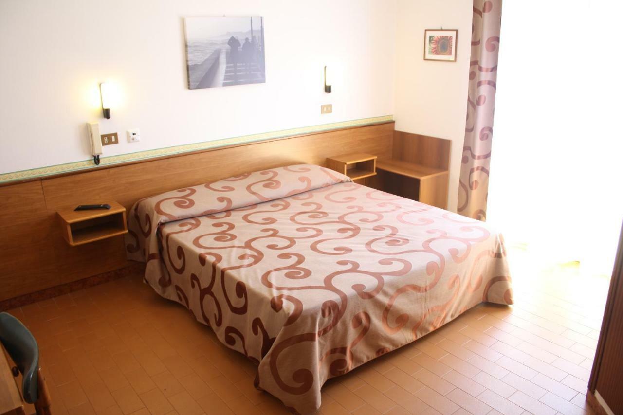 Hotel Helga Caorle Zewnętrze zdjęcie